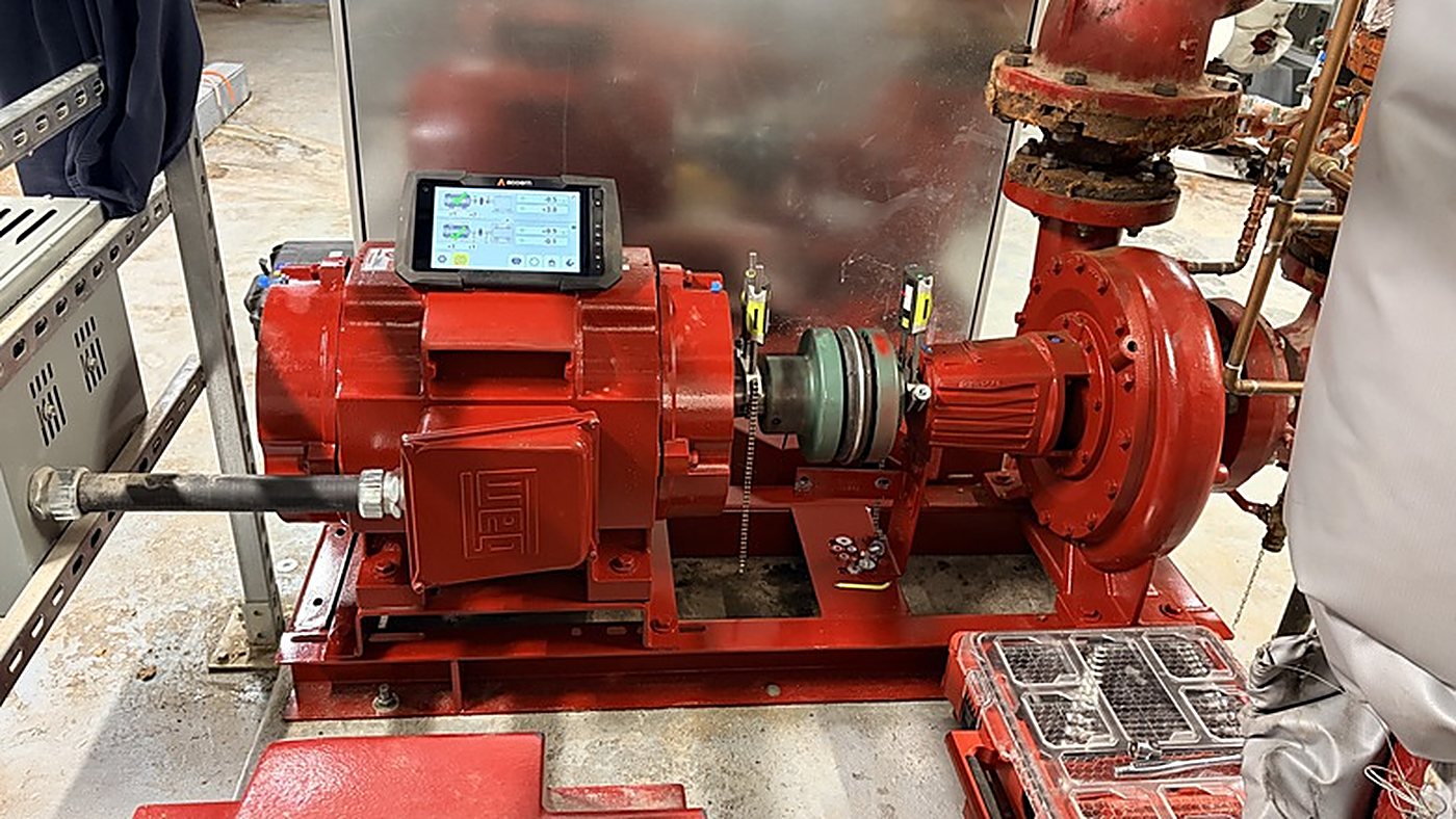 Laser alignment tooling mounted on a pump coupling