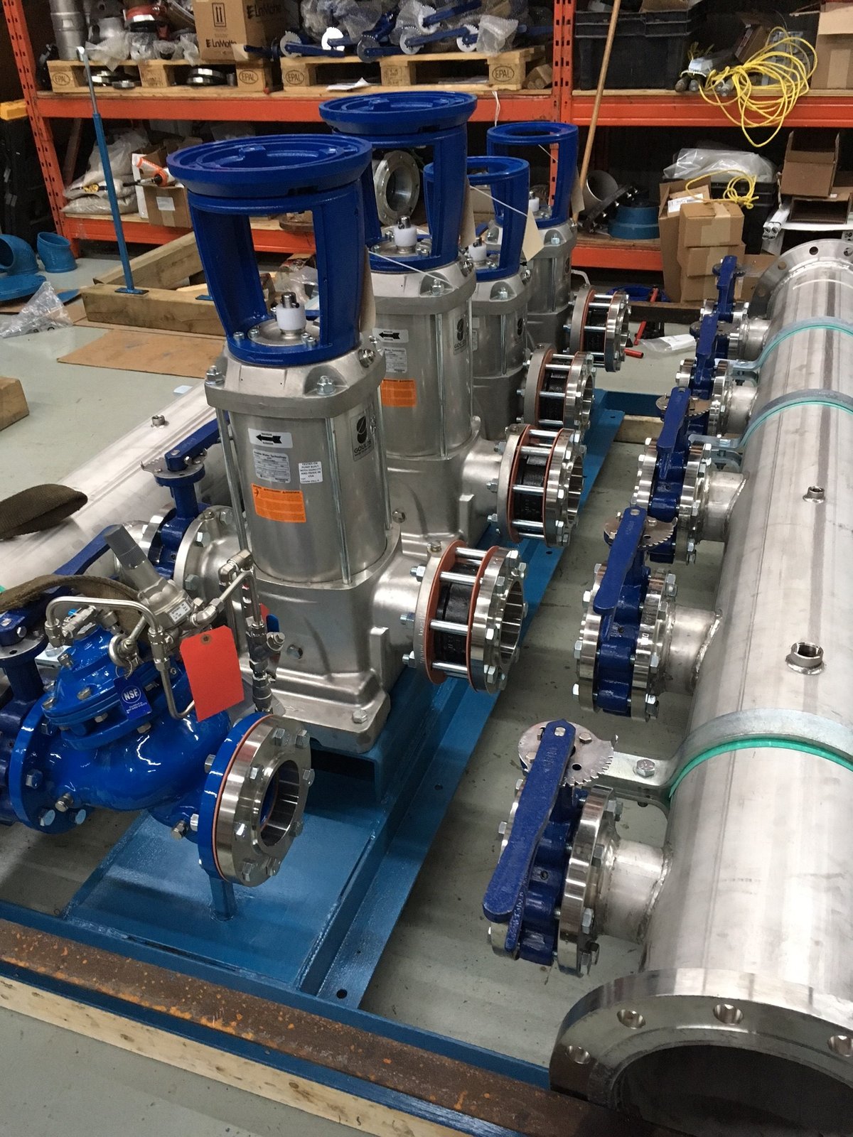 Vertical multi-pump booster package